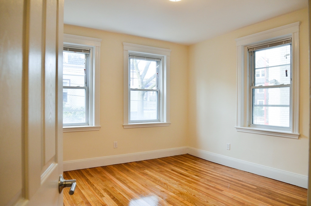 98 Toxteth Street, Unit 2 Brookline, MA 02446 - Photo 23 of 24