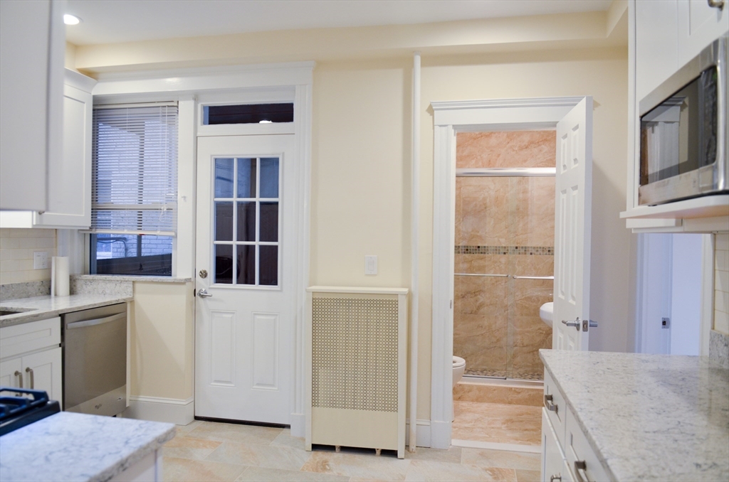 98 Toxteth Street, Unit 2 Brookline, MA 02446 - Photo 4 of 24