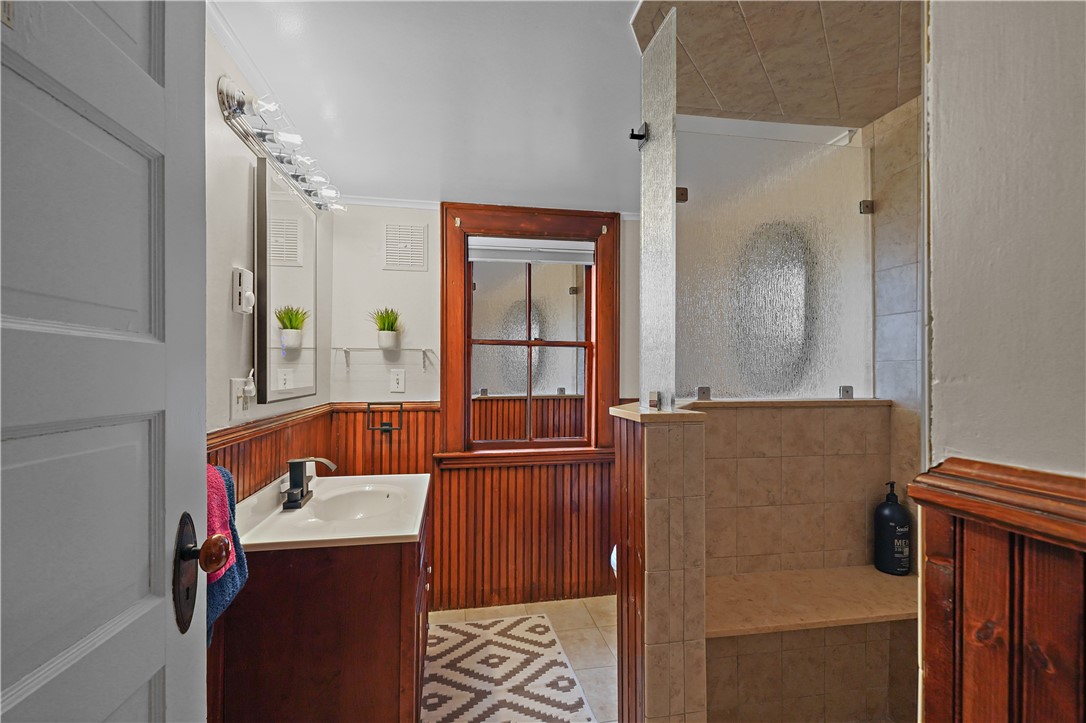 43 Old Beach Road Newport, RI 02840 - Photo 28 of 50