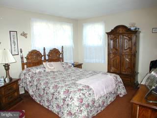 14 Saranac Road Mercerville, NJ 08619 - Photo 5 of 6