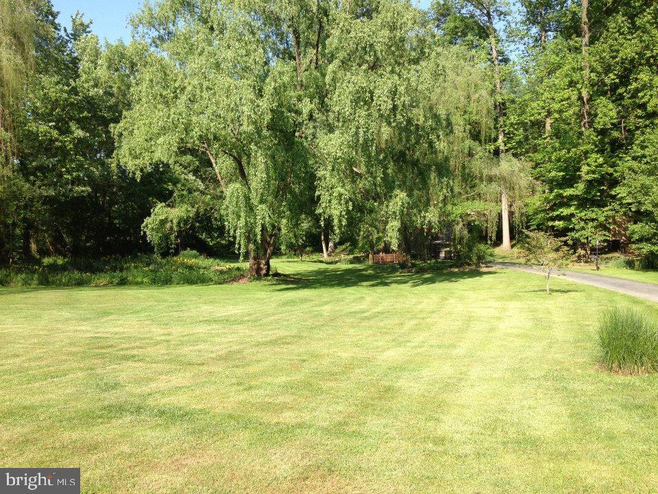 409 Rosehill Road West Grove, PA 19390 - Photo 50 of 64 Front Yard Views