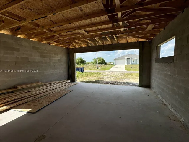 a view of a garage
