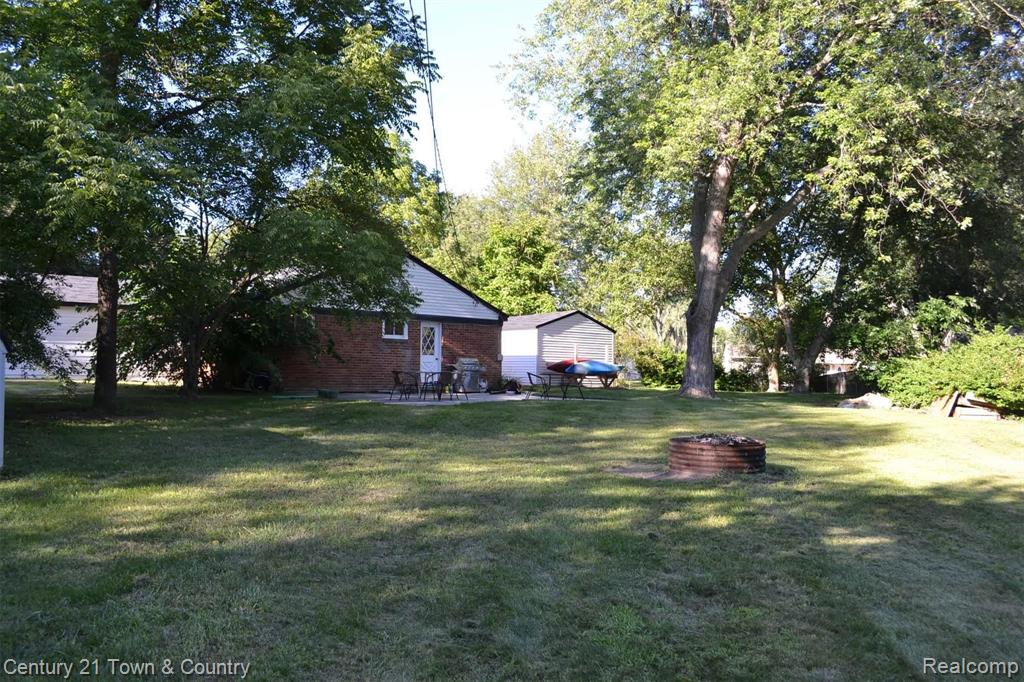 4927 Rioview Drive Clarkston, MI 48346 - Photo 15 of 20