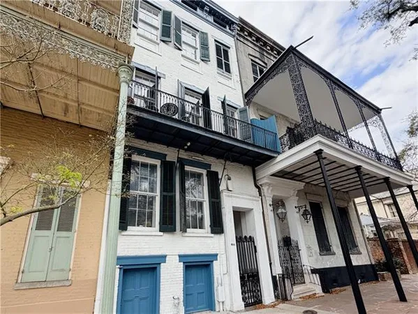 $389,000 | 604 Esplanade Avenue, Unit 101, New Orleans, LA 70116