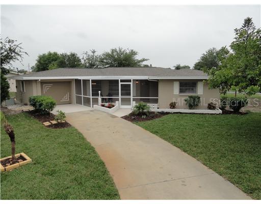 Exterior Front - Lovely home..Venice Gardens city water/sewer