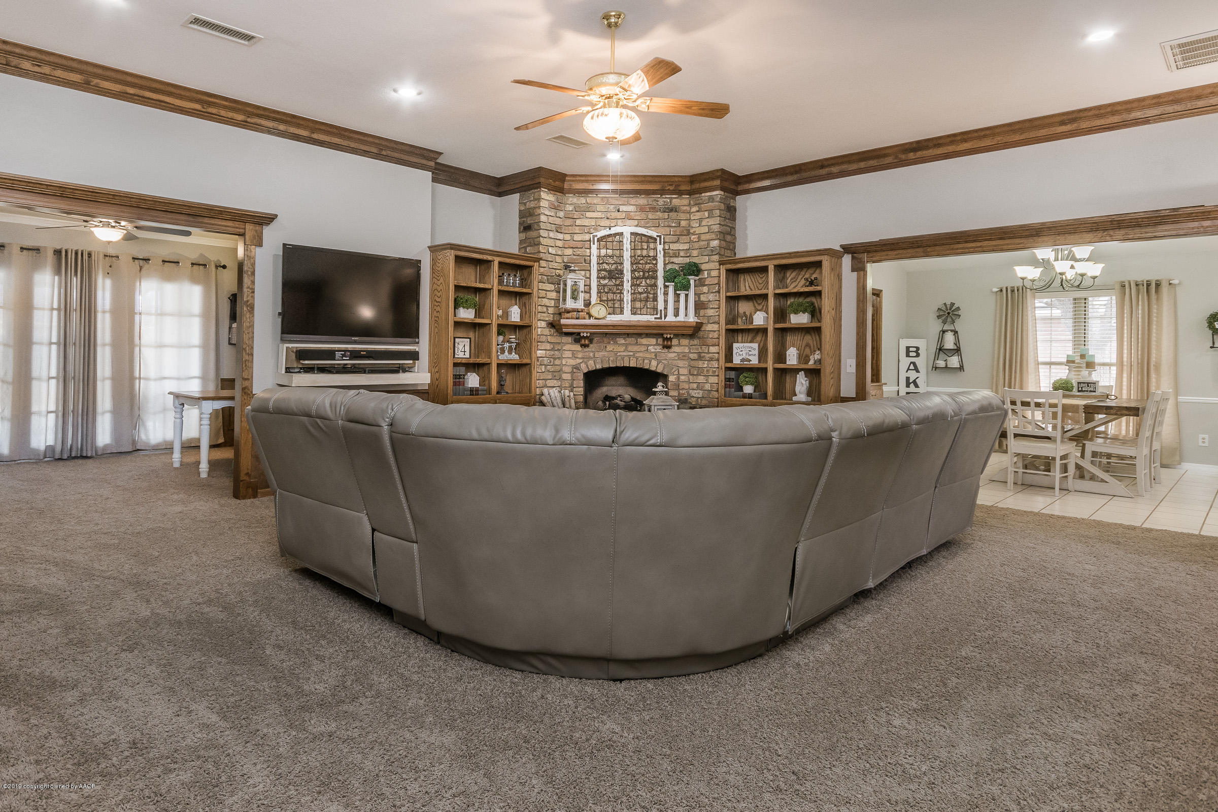 7705 Sheldon Road Amarillo, TX 79119 - Photo 6 of 26 Living Room-4