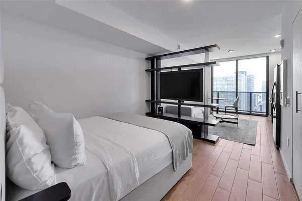 $3,450 | 398 Northeast 5th Street, Unit 4404, Miami, FL 33132