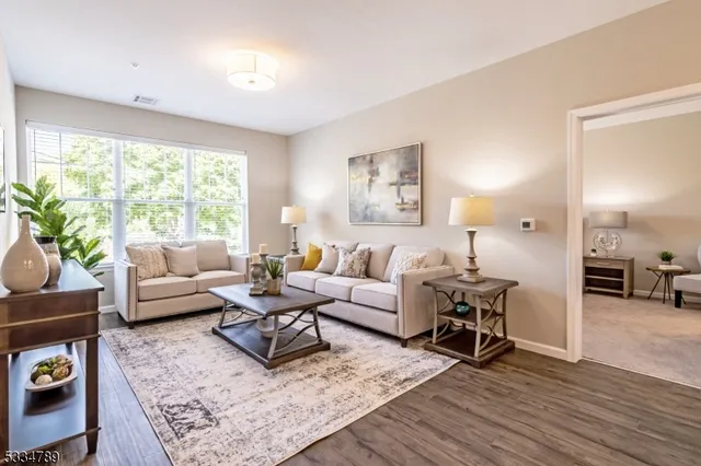 $2,575 | 54 North Main Street, Unit 406, Wharton, NJ 07885