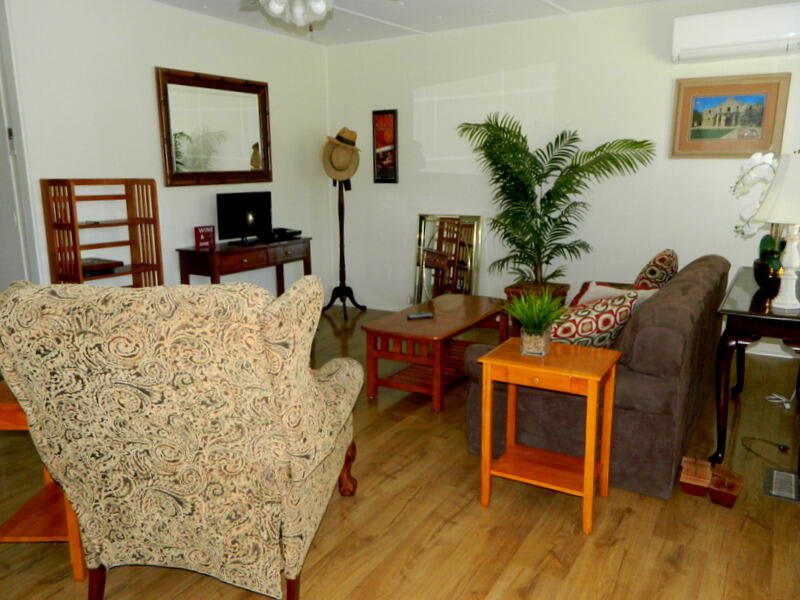 301 Bandy Way Grants Pass, OR 97526 - Photo 8 of 30 Living Room