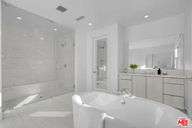 a view of a house with a yard and garage