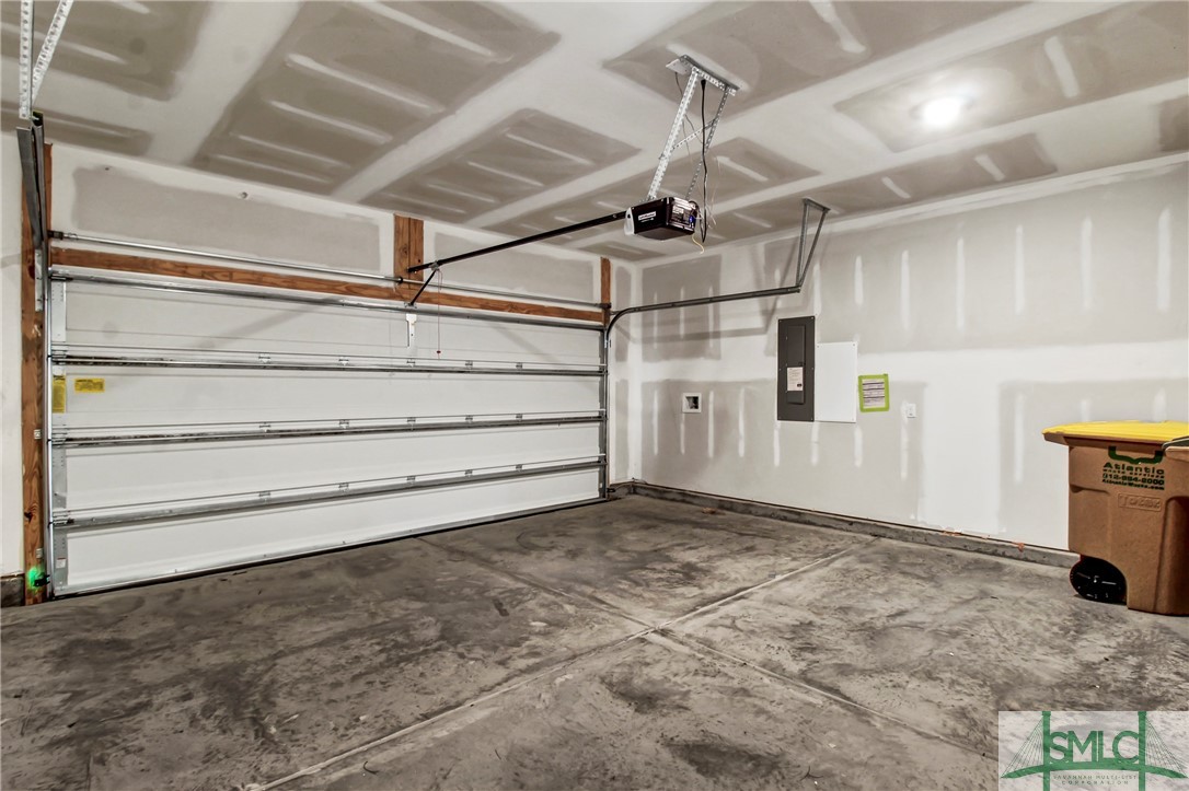 100 Decker Drive Bloomingdale, GA 31302 - Photo 30 of 45