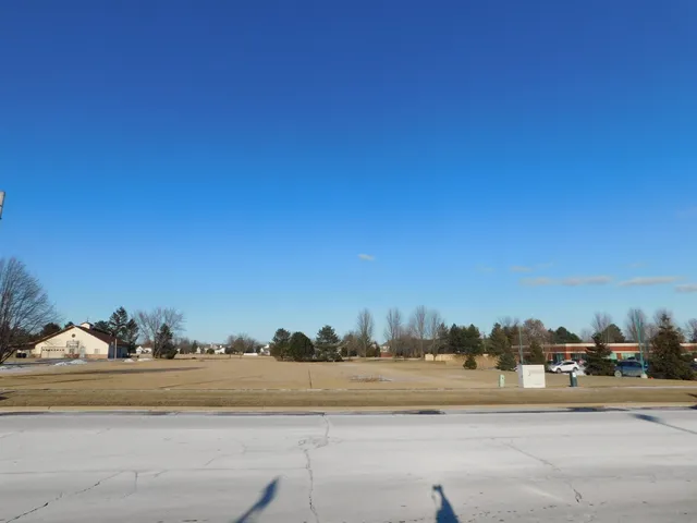 $400,000 | 1861 Chicago Street, De Pere, WI 54115