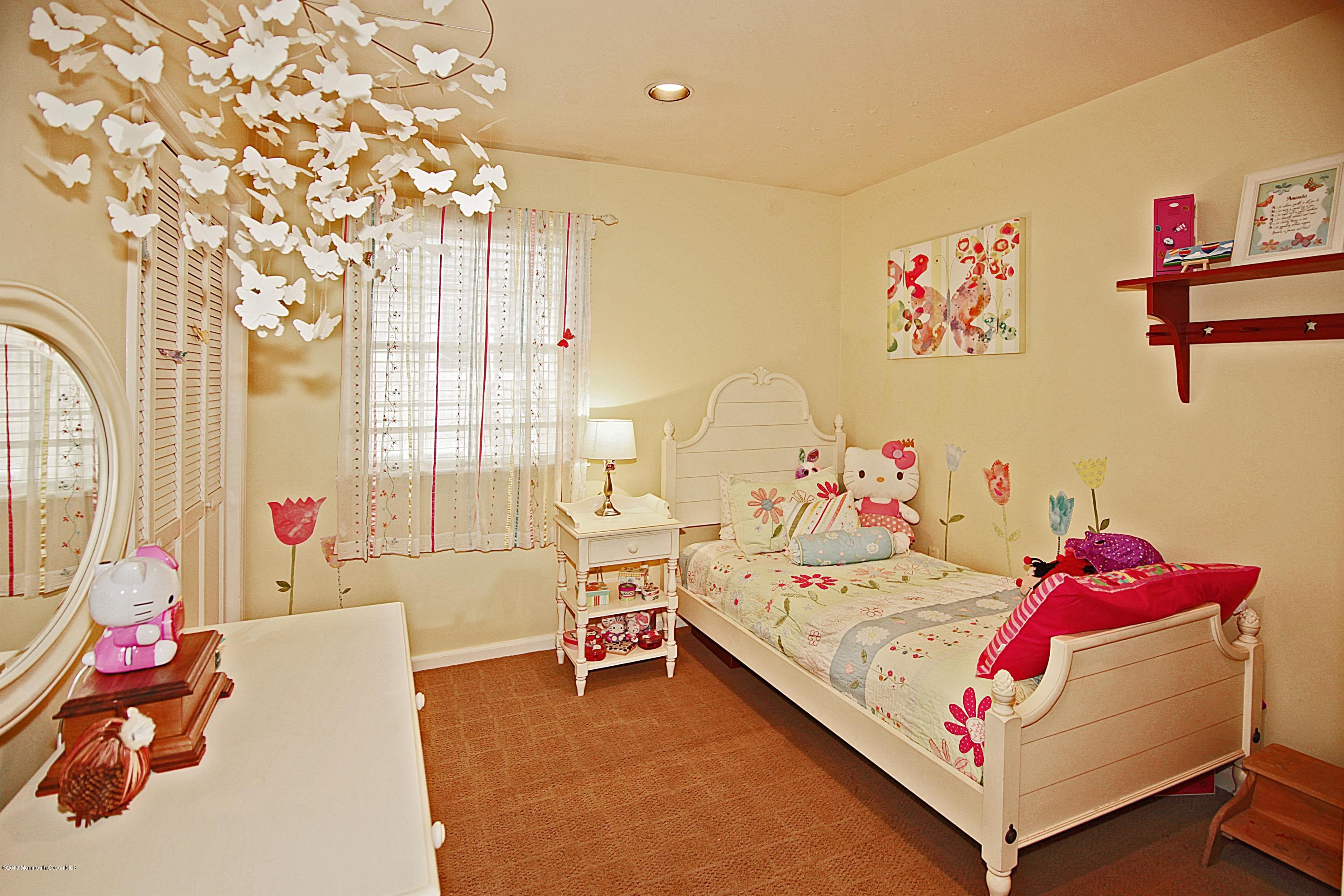83 Ave Of Two Rivers Rumson, NJ 07760 - Photo 18 of 25 3rd bedroom