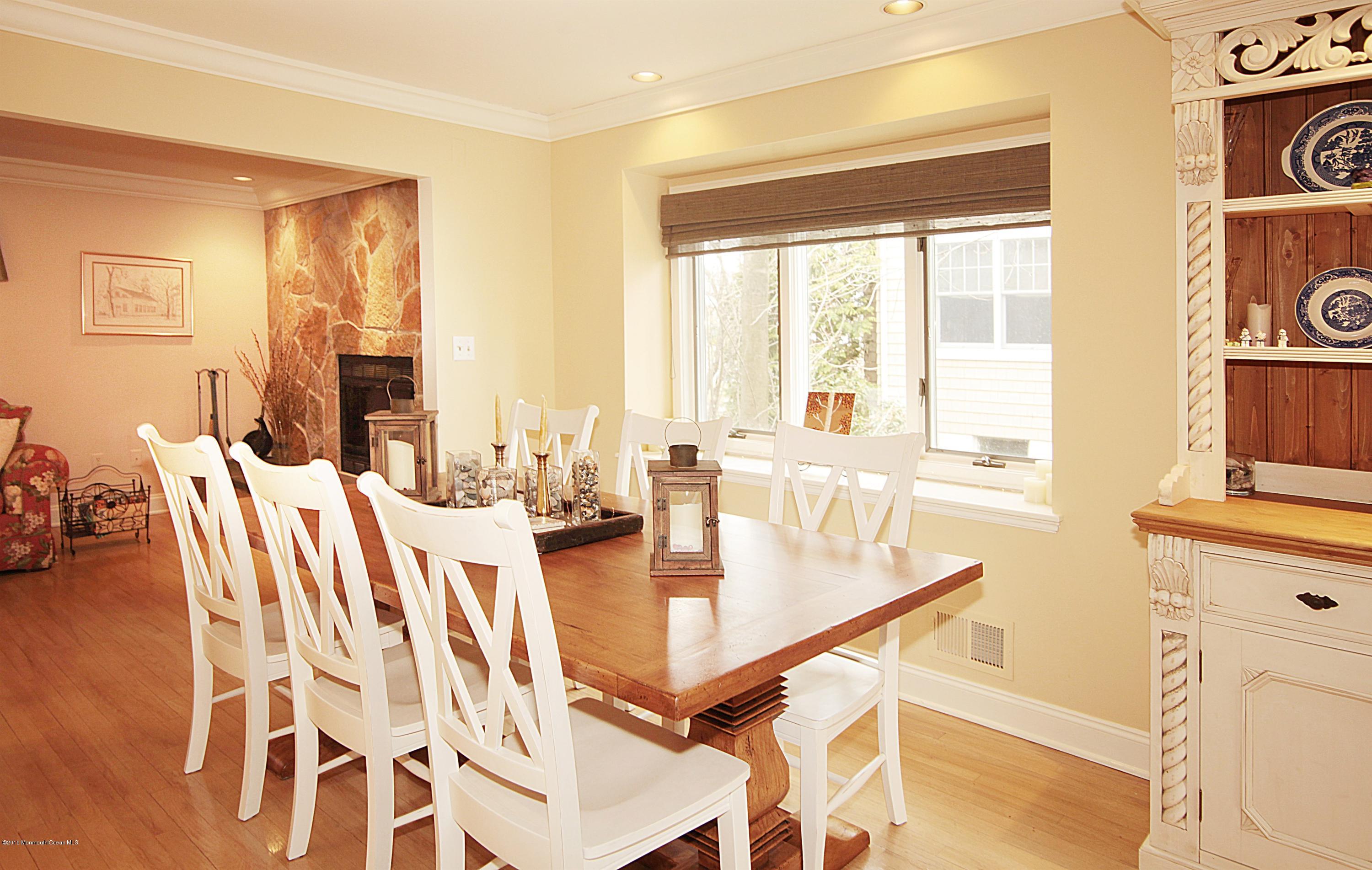83 Ave Of Two Rivers Rumson, NJ 07760 - Photo 7 of 25 Dining Room
