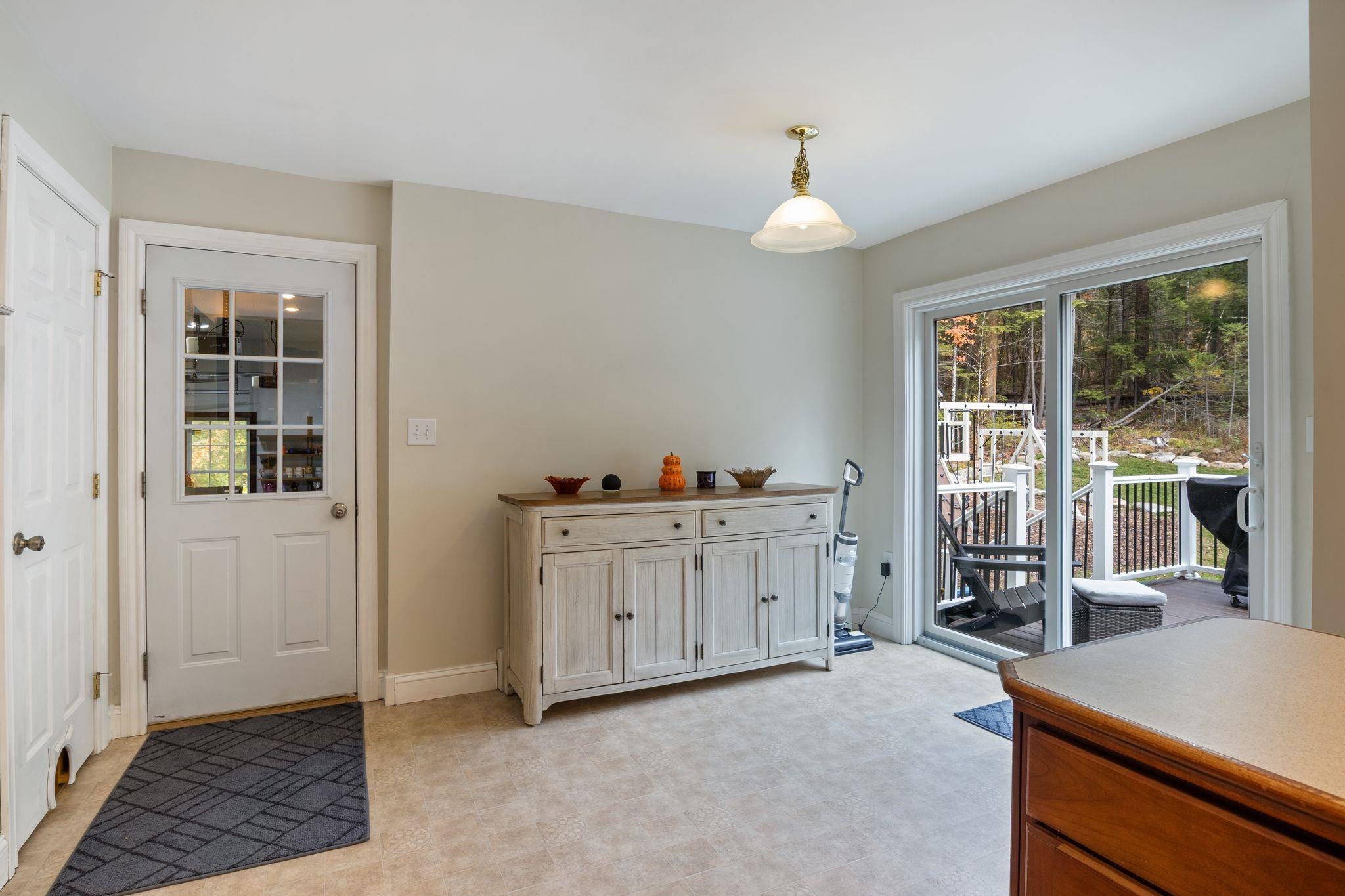 1235 Center Street Wolfeboro, NH 03894 - Photo 19 of 53