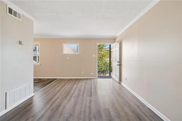 $169,500 | 418 Pelican Avenue, Unit G, New Orleans, LA 70114