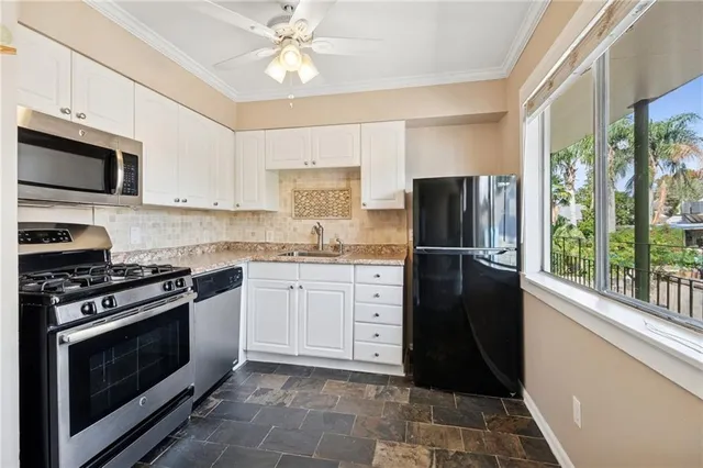 $169,500 | 418 Pelican Avenue, Unit G, New Orleans, LA 70114