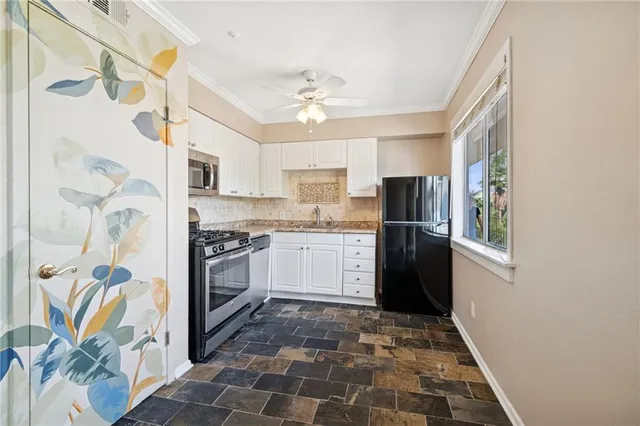 $169,500 | 418 Pelican Avenue, Unit G, New Orleans, LA 70114
