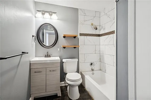 $169,500 | 418 Pelican Avenue, Unit G, New Orleans, LA 70114