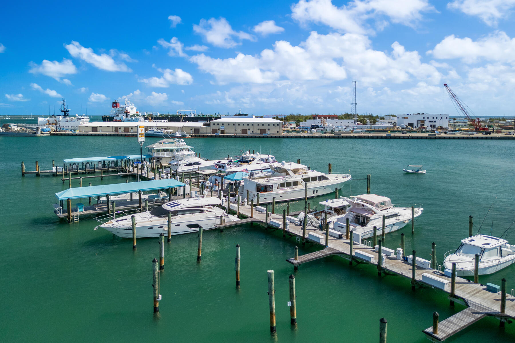 951 Caroline Street, Unit 19 Key West, FL 33040 - Photo 20 of 29 951 Caroline St_1oakstudiosdrone_08