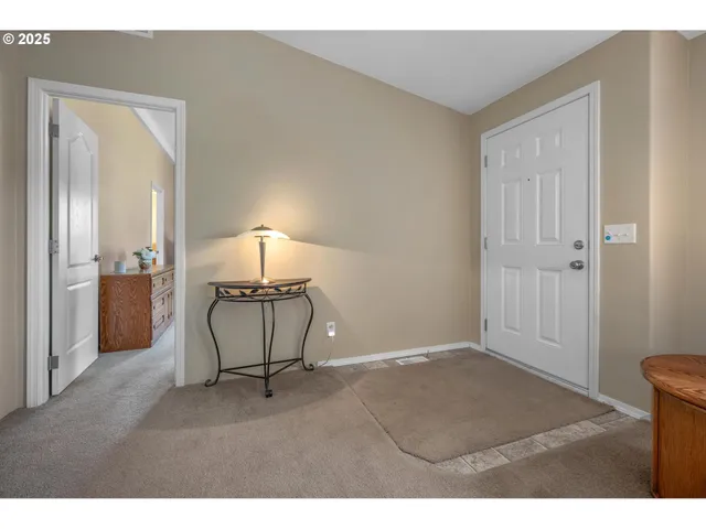 a view of a livingroom with furniture