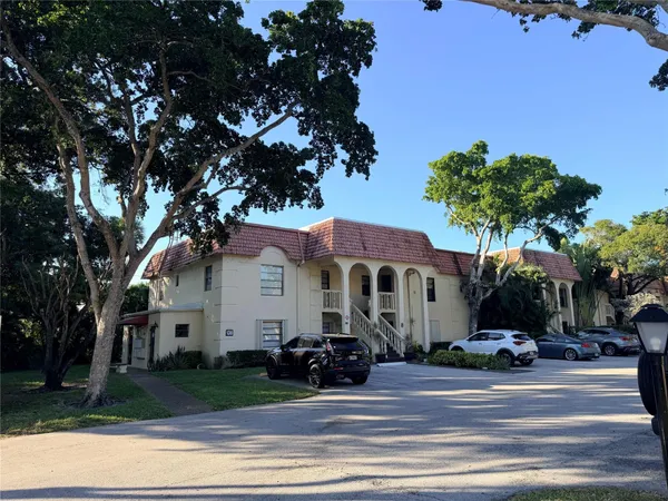 $179,000 | 136 South Cypress Road, Unit 317, Pompano Beach, FL 33060