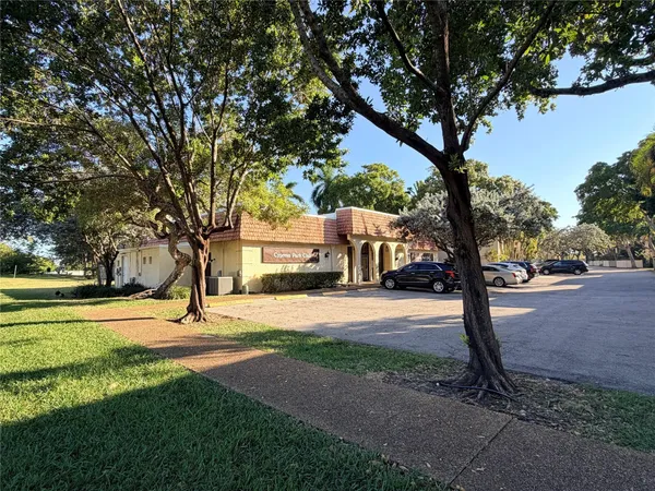 $179,000 | 136 South Cypress Road, Unit 317, Pompano Beach, FL 33060