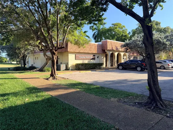 $179,000 | 136 South Cypress Road, Unit 317, Pompano Beach, FL 33060