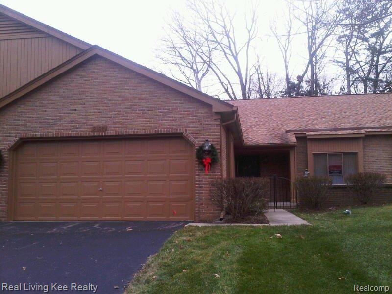 2180 London Bridge Drive, Unit 39 Rochester, MI 48307 - Photo 1 of 1 london bridge.jpg