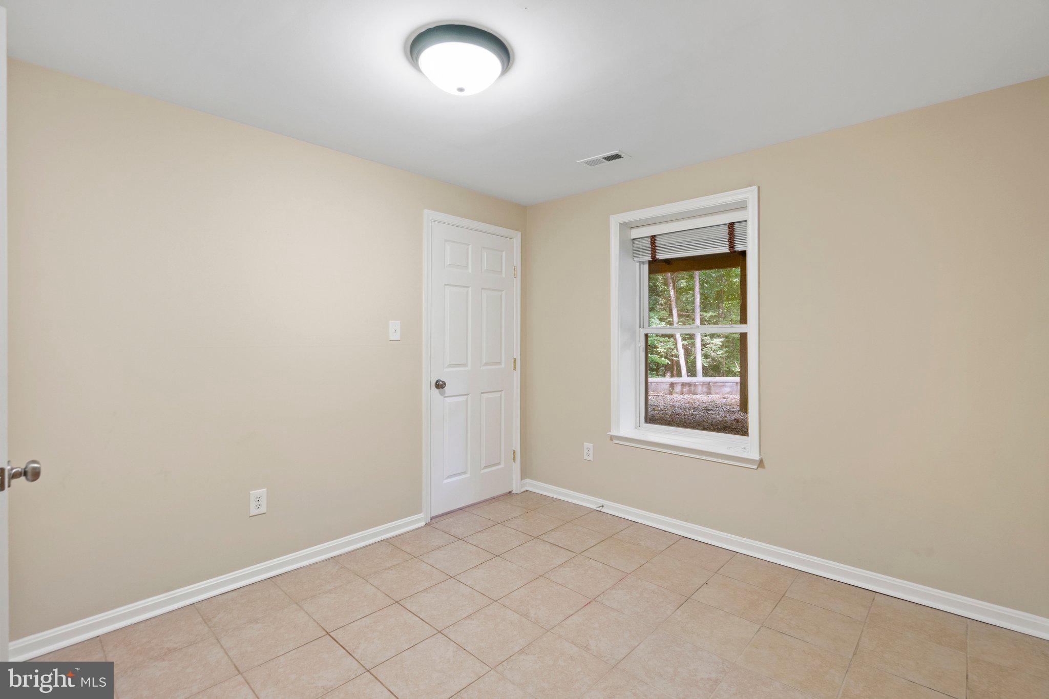 8394 Cobb Road Manassas, VA 20112 - Photo 16 of 35 additional basement room