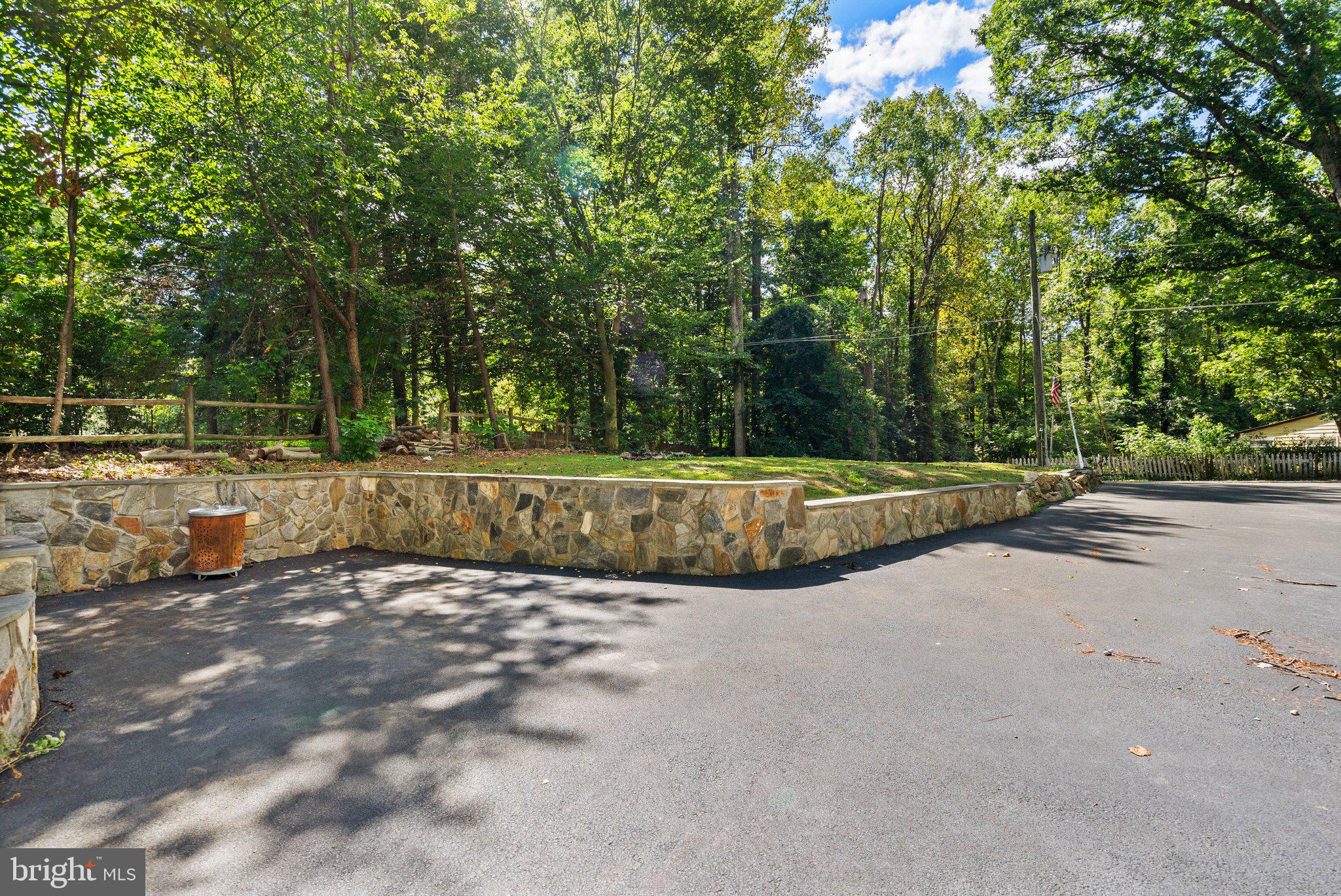8394 Cobb Road Manassas, VA 20112 - Photo 22 of 35