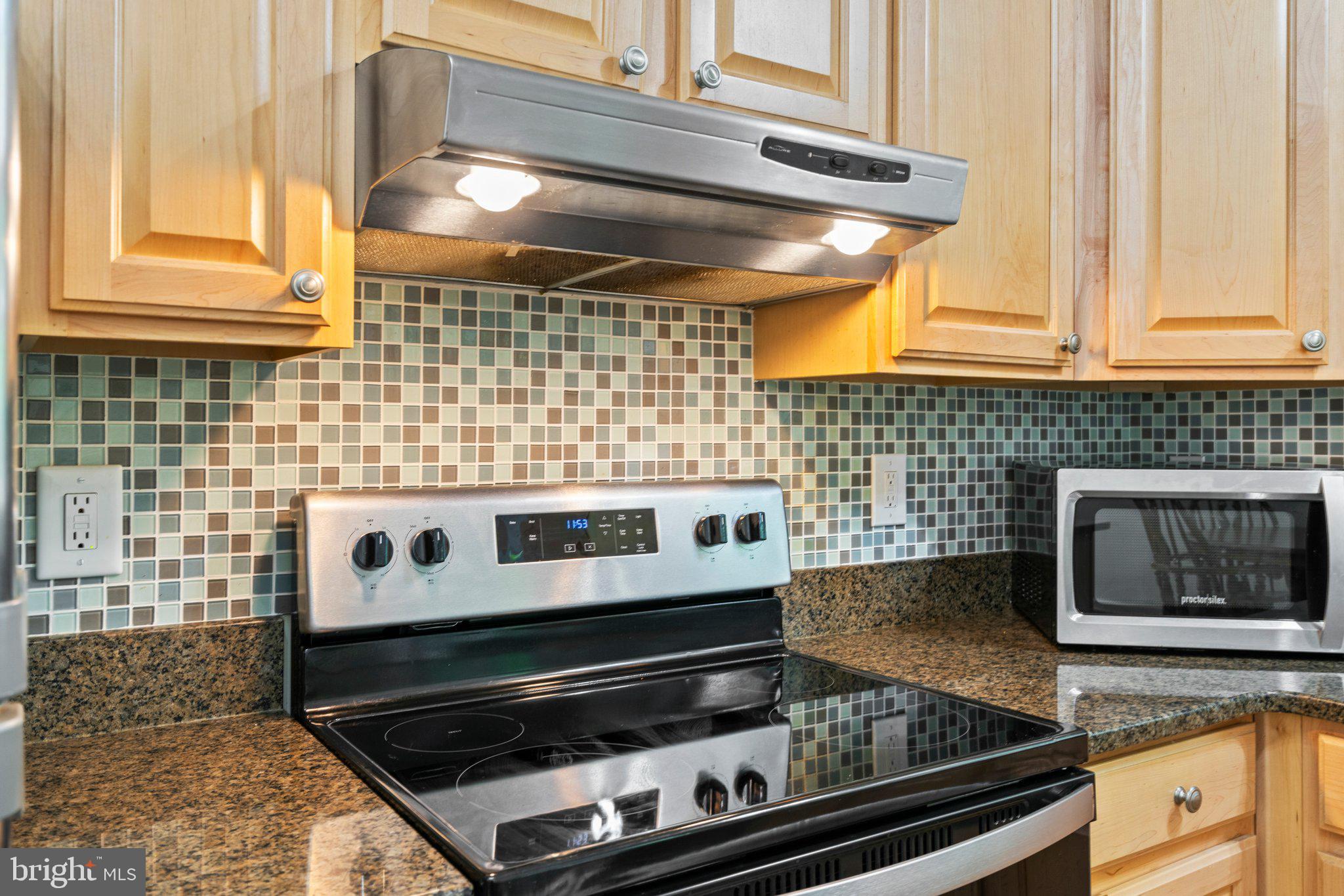 8394 Cobb Road Manassas, VA 20112 - Photo 29 of 35 Backsplash