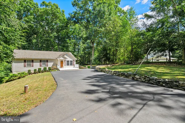 $3,300 | 8394 Cobb Road, Manassas, VA 20112
