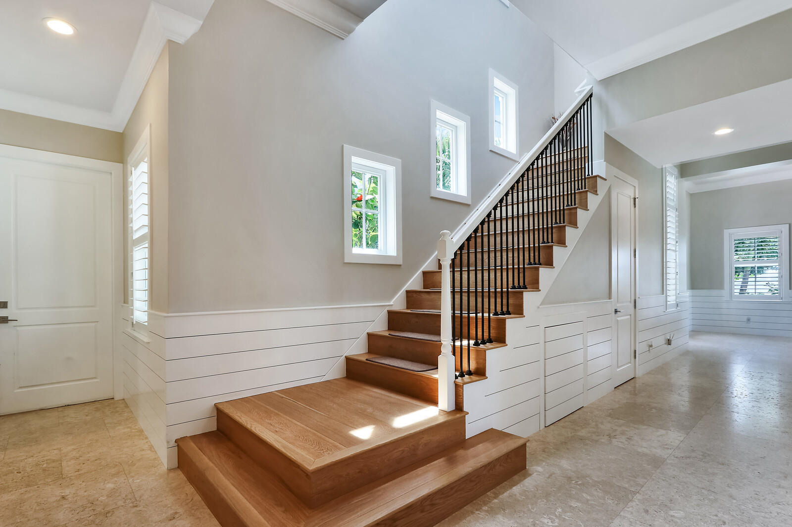 1304 Peninsular Road Jupiter, FL 33469 - Photo 24 of 67 a view of entryway and hall with wooden floor