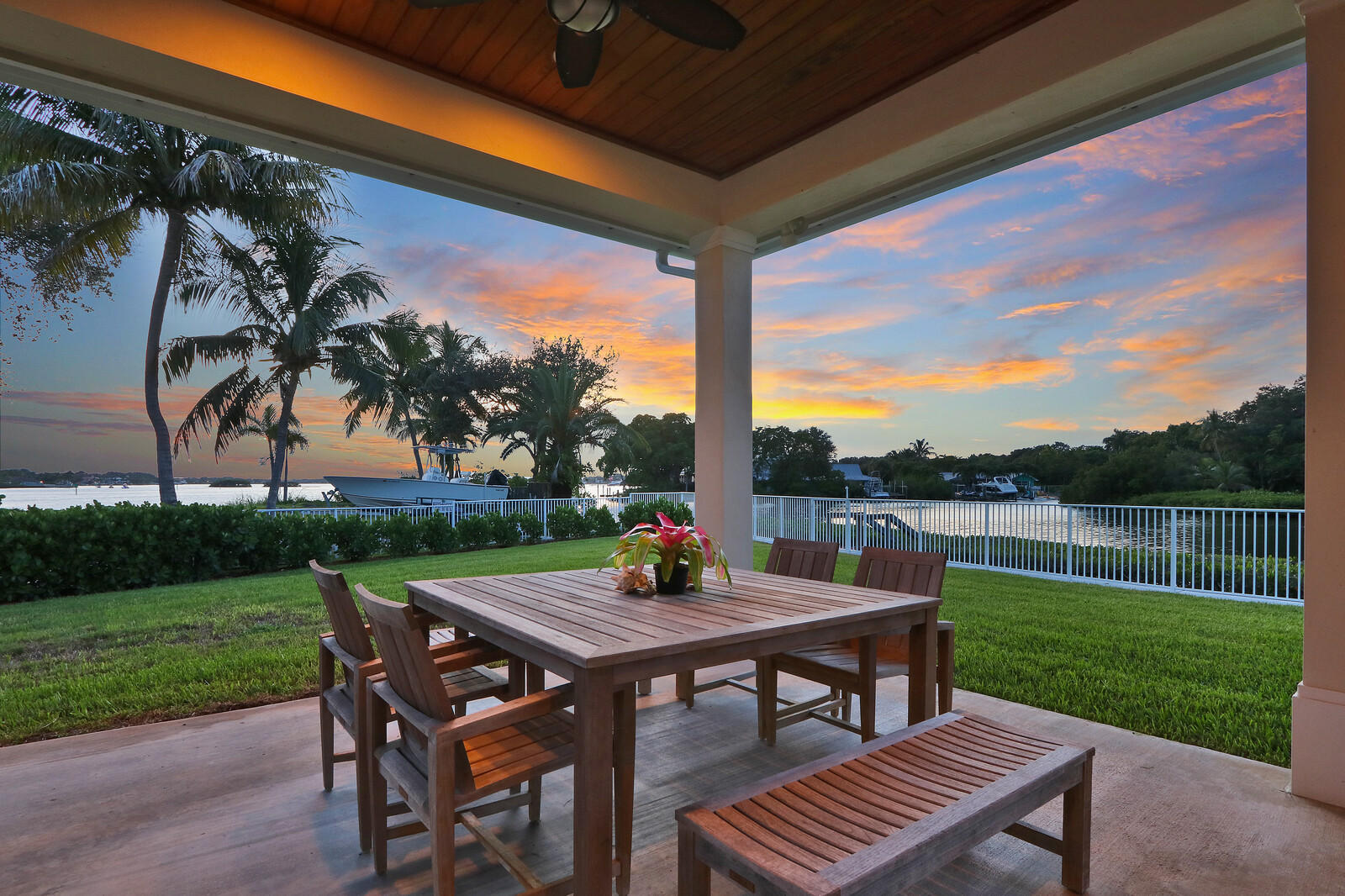 1304 Peninsular Road Jupiter, FL 33469 - Photo 61 of 67 61_Twilight_4_mls