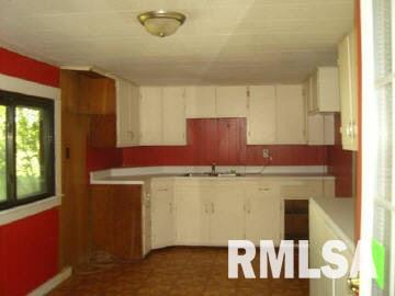 11497 Paulton Road Pittsburg, IL 62974 - Photo 2 of 5