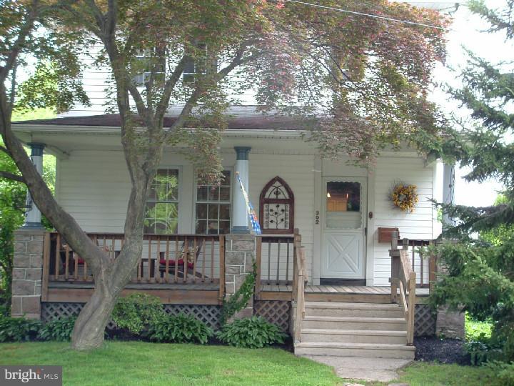 302 Gilpin Road Willow Grove, PA 19090 - Photo 1 of 22 Exterior Front
