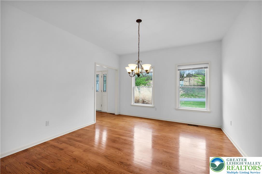 2575 Huckleberry Road Allentown, PA 18104 - Photo 9 of 57