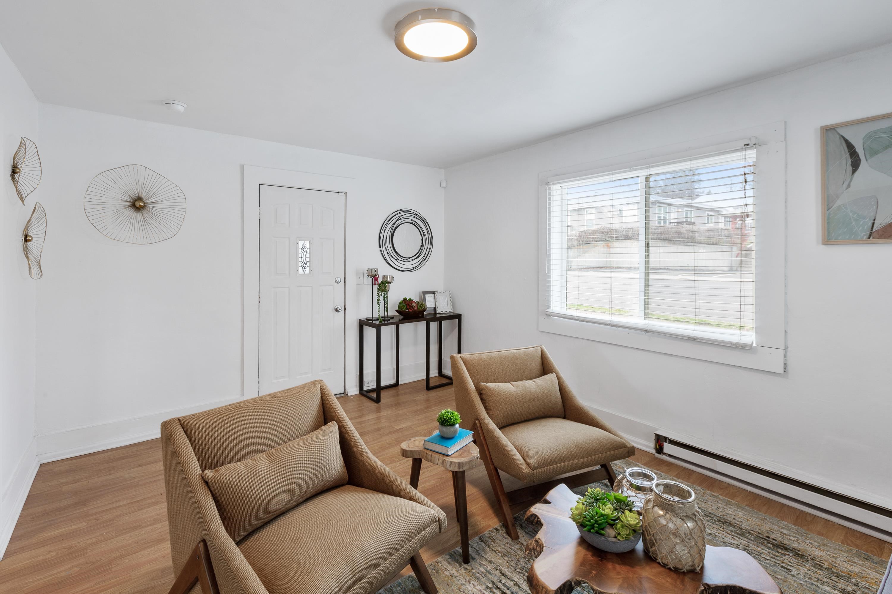 813 3rd Street Cheney, WA 99004 - Photo 5 of 17 Gallery Image 5