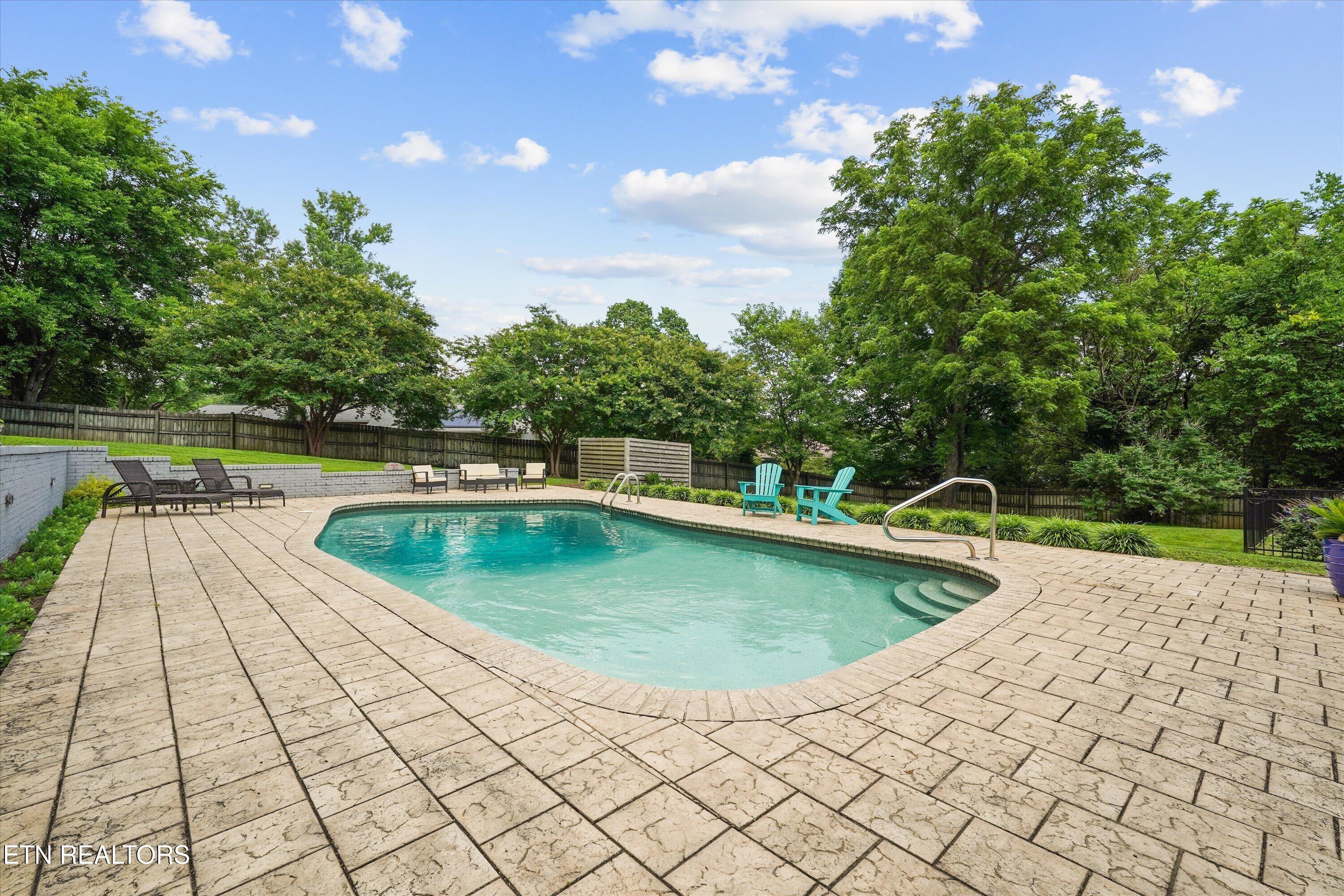 608 Churchill Road Knoxville, TN 37909 - Photo 46 of 60 46-608 Churchill Rd 47
