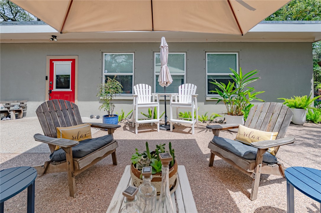 102 South 7th Street Fulton, TX 78358 - Photo 27 of 40 a building outdoor space with patio furniture