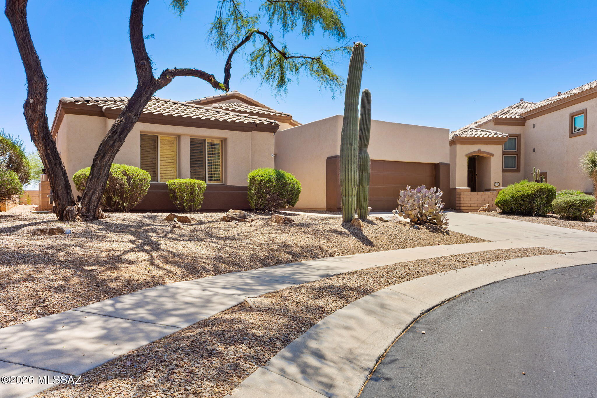 9740 East Spring Ridge Place Tucson, AZ 85749 - Photo 2 of 46