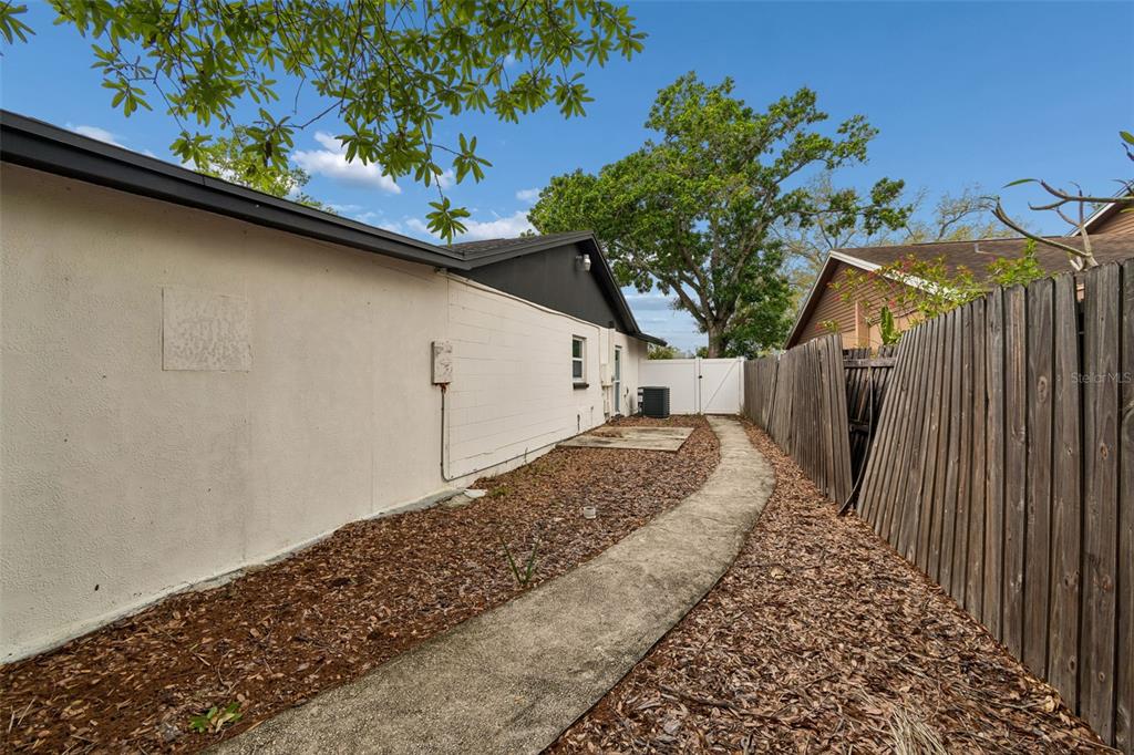 7403 Spring Court Tampa, FL 33634 - Photo 48 of 100