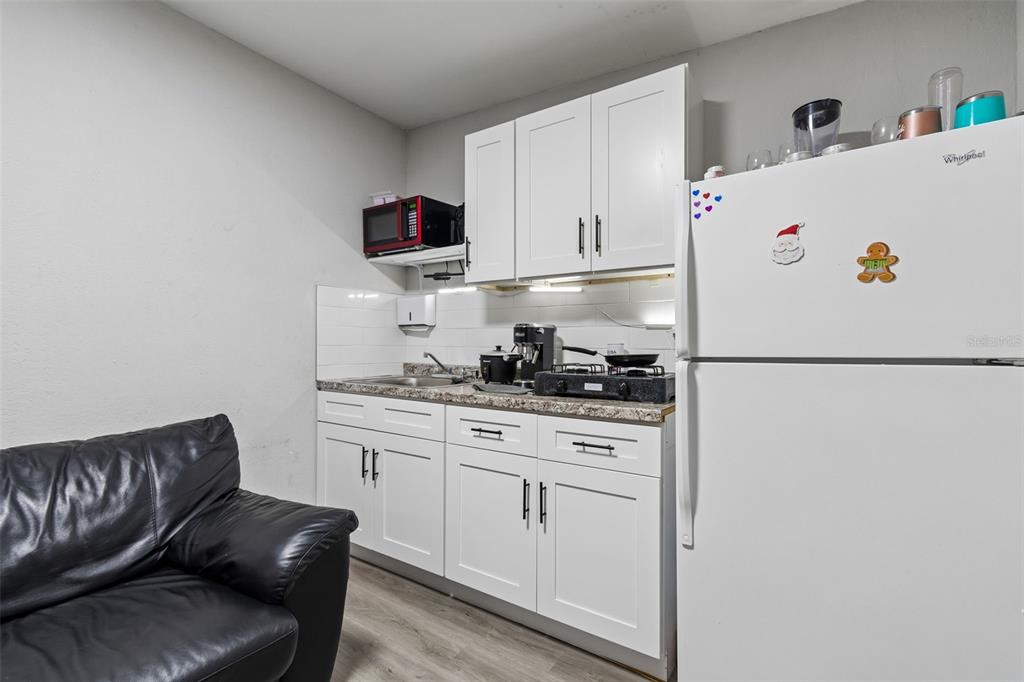 7403 Spring Court Tampa, FL 33634 - Photo 75 of 100