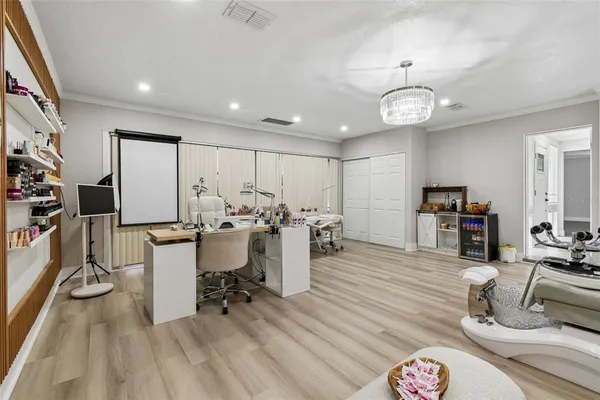 $650,000 | 7403 Spring Court, Tampa, FL 33634