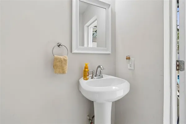 $650,000 | 7403 Spring Court, Tampa, FL 33634