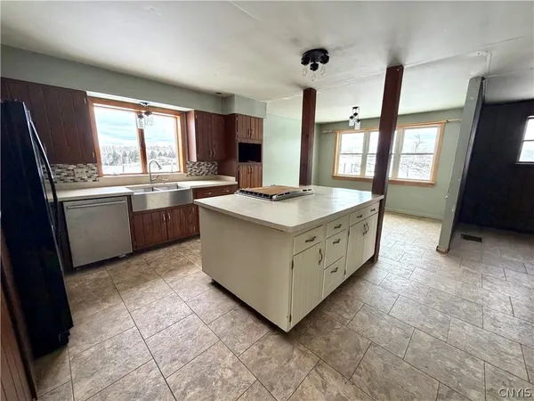 $699,900 | 278 Country Club Road, Fowler, NY 13642