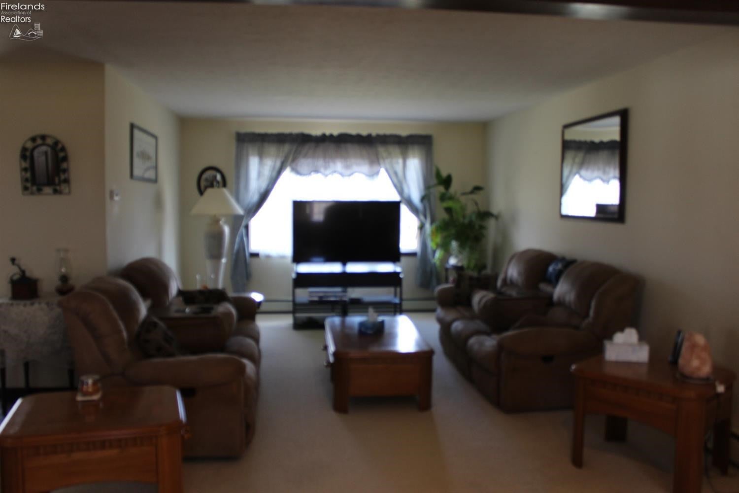 18658 Whitehead Road Lagrange, OH 44050 - Photo 6 of 14 Gallery Image 6