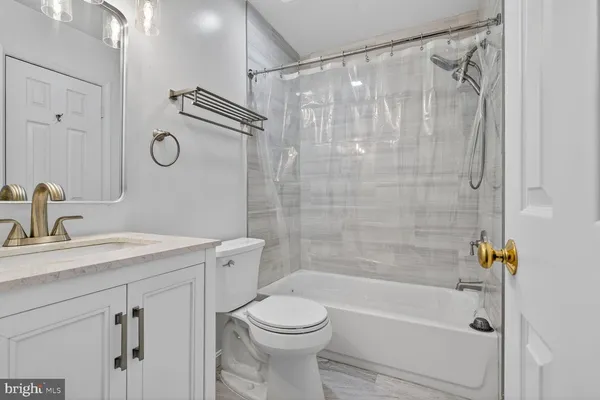 $2,650 | 8 Suncroft Court, Silver Spring, MD 20904