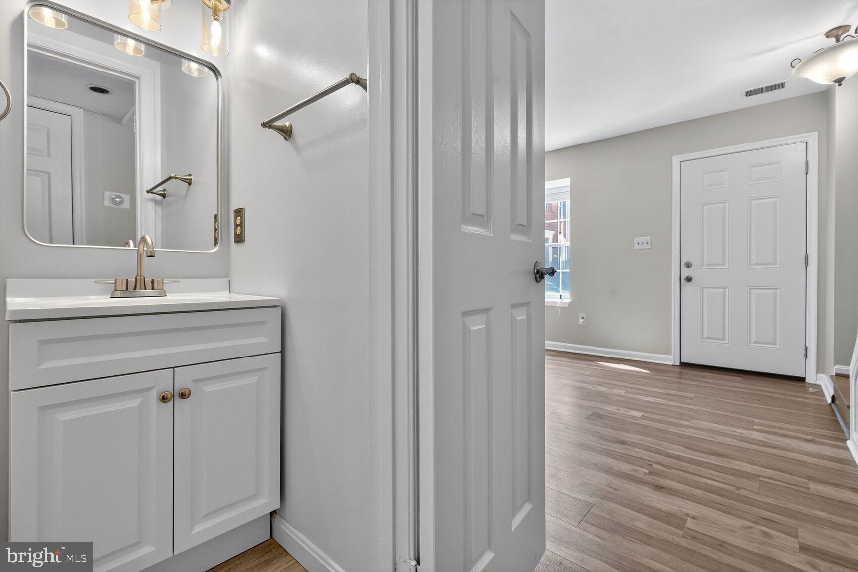 8 Suncroft Court Silver Spring, MD 20904 - Photo 10 of 23 half bath - main floor